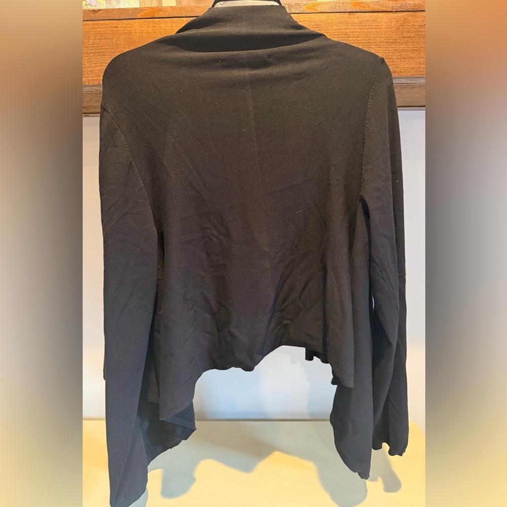 DKNY Women's Elegant Black Poncho - Picture 2 of 8